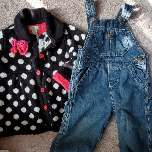 Mixture of sweaters with overalls kids Sz upto 18 - Picture 2 of 3